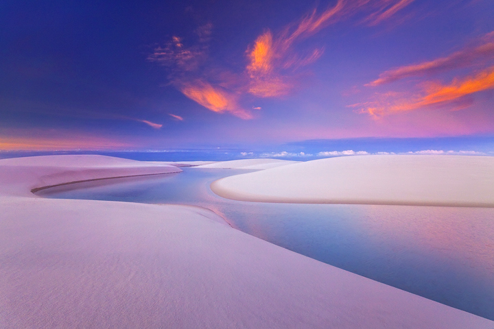 The pastel purgatory of color between twilight and sunrise&nbsp;among the great sand dunes of Lencois Maranhenses. Brazil.